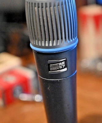 Динамический микрофон Shure Beta57 на запчасти не работает - Изображение 1 из 4