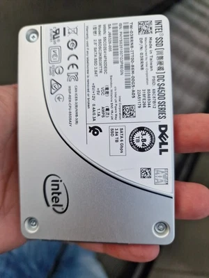 Ssd INTEL Disk  3.84TB 2.5" SATA 6Gbps - Immagine 1 di 2