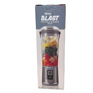 Ninja BLAST frullatore portatile 18 oz nuovo sigillato completo argento più silenzioso e compatto - Foto 1 di 3