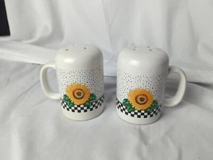 TableTops Unlimited “Sunny” Salt & Pepper Shakers Sunflower Checkered W Handles - Picture 1 of 3