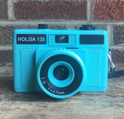 Holga 135 Film Camera 35mm Teal Blue Green Point & Shoot Vintage Photography - Image 1 of 4