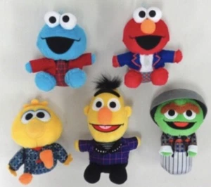 SHINee × SESAME STREET Mascot 5 types All set Taemin Key Minho Onew Jonghyun  - Picture 1 of 1