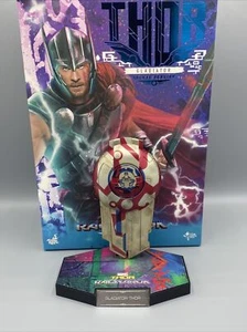 Escudo Hot Toys Gladiator Thor Ragnarok Deluxe Mms445 solamente - Imagen 1 de 3