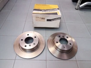 DISCS & PASTIG. BRAKE POST: BMW E36 E46 316i 318i 318D, TDS 320i 323i 325i 325TDS - Picture 1 of 2