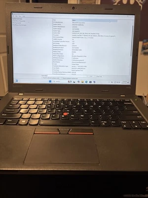 Lenovo ThinkPad T470P i7-7700HQ Quad 2.8GHz 8GB 250GB SSD Cámara web NVIDIA Win 11 Foto 1 de 4