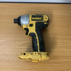Dewalt DC825 / DC827 / DCF826 18V Voltios 1/4" Hexagonal IMPACT DRIVER Herramienta Solo - Imagen 1 de 7