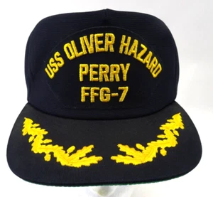 Sombrero de Camionero USS Oliver Hazard Perry FFG-7 SnapBack De Colección Nueva Era Negro/Dorado - Imagen 1 de 8