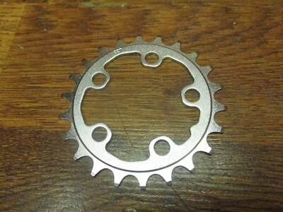 ANILLO DE CADENA DE 5 PERNOS ALEACIÓN LIGERA 58 BCD 22T - PLATA Foto 1 de 4