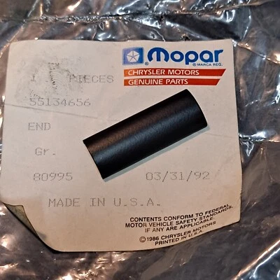 Jeep Wrangler YJ 1987-1995 NOS MoPar Parabrisas Restripa Final Tapa Moldura Foto 1 de 2