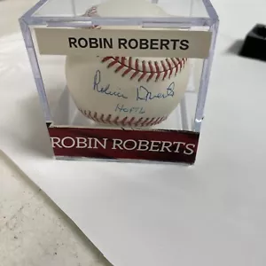 Robin Roberts autographed baseball - Picture 1 of 2
