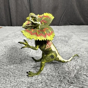 Figura de juguete DILOPHOSAURUS Jurassic Park III 2001 Re-Ak A-Tak dinosaurio JP World - Imagen 1 de 13