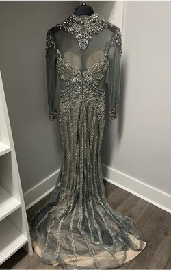 Vestido de compromiso de novia para mujer Elliatt hasta el suelo Foto 1 de 4