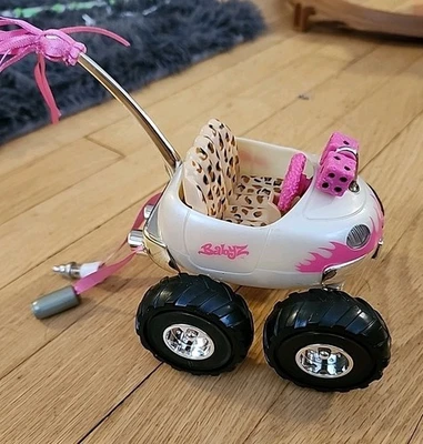 Cochecito camión monstruo muñeca bebé bratz Foto 1 de 4