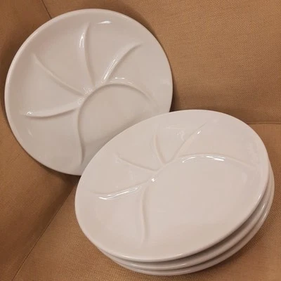 Conjunto de quatro placas de fondue Culinaire White by Pillivuyt 9 1/2" porcelana França 2 - Imagem 1 de 4