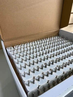 Lote 100 PIEZAS Cargador de Pared 5V 1A Puerto USB Enchufe Cubo Para Apple iPhone 6,7,8,X XS Foto 1 de 4