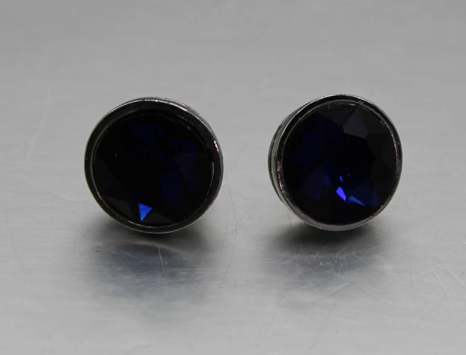 Pendientes de cristal azul firmados por Kenneth Cole con poste perforado tono plata Foto 1 de 4