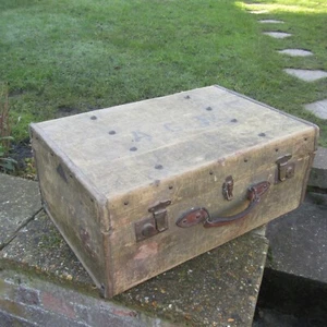 Vintage Suitcase 1940's Travel Truck Suitcase Made By Flying Stork - Picture 1 of 8