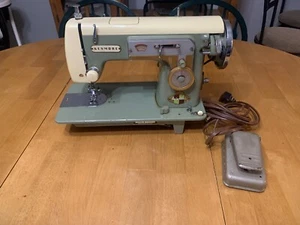 Vintage 1957 Kenmore Deluxe Automatic Zig Zag Sewing Machine Model 158.350 - Picture 1 of 4