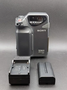 Sony CCD-SC5 Handycam 8MM Video Camcorder Made in Japan Rare - Tested Works! - Picture 1 of 18