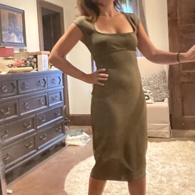 Vestido ajustado midi plein sud, verde oliva, nuevo sin etiquetas, sexy Foto 1 de 4