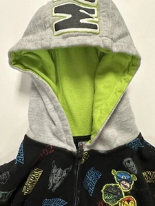 Marvel Super Heroes Boys Hooded Sweater  Jacket Size 6 - Picture 1 of 11