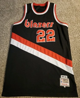 Mitchell & Ness Portland Trail Blazers NBA Jersey 1991-92 #22 Clyde Drexler 54  - Image 1 of 4