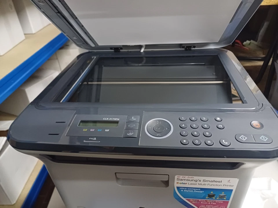 STAMPANTE A COLORI   SAMSUNG CLX 3170 FN MULTIFUNZIONE NON FUNZIONANTE . - Immagine 1 di 4