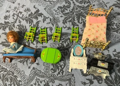Vintage 1980 Mattel The Littles Metal Die-Cast Doll House Furniture Lot - Image 1 of 4