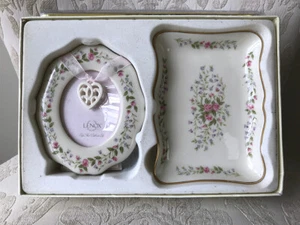 Vintage Classic LENOX Floral Print Porcelain Frame and Tray Gift Set # 226195 - Picture 1 of 6