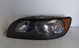 2004 VOLVO S40 DRIVER/LEFT SIDE HEADLIGHT HALOGEN (P3812) - Picture 1 of 5