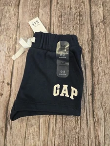 Baby Gap 0-3 mesi pantaloncino blu slip on elastico in vita finto coulisse (2) - Foto 1 di 5