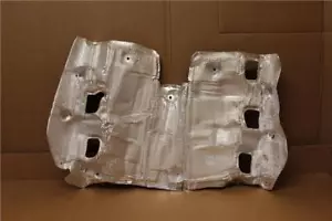 80A803979H Tunnel Heat Shield Audi Q5 2017 Onwards New Genuine Part - Picture 1 of 4