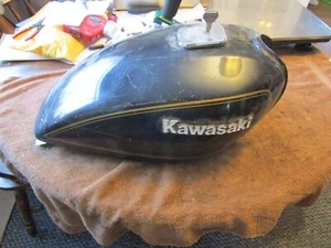 Kawasaki KZ440 LTD 1980 - 1981 tanque de combustible gasolina tapa depósito con insignia de llave - Imagen 1 de 15
