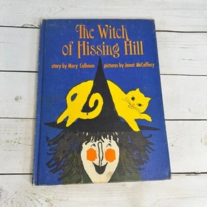 The Witch Of Hissing Hill Mary Calhoun Weekly Reader 1964 HC Halloween Cats - Picture 1 of 6