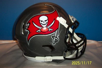 TAMPA BAY BUCCANEERS RIDDELL SPEED FULL SIZE FOOTBALL HELMET - Image 1 of 4