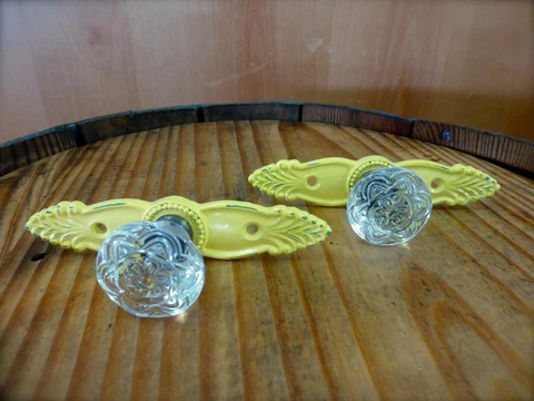 2 YELLOW ANTIQUE-STYLE FRENCH PULL CLEAR KNOB DRAWER CABINET HANDLE vintage chic Cover