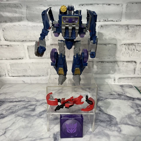 Transformers Generations FOC Soundwave w/ Laserbeak Voyager Class Figure 2012 Cover