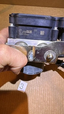 2265106463 原始设备制造商 ABS PUMP 调制器单元模块适用于川崎 VULCAN VN1700 VAQUERO — 第 1/4 张图片