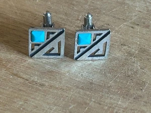 Southwestern Manschettenknöpfe Faux Türkis Silberfarben Metall Souvenir Signiert Vintage Paar - Bild 1 von 24