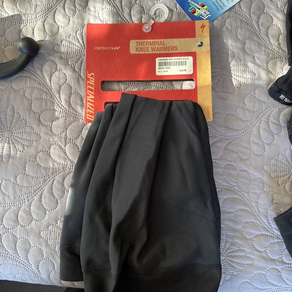 Велосипедные подогреватели коленей Specialized Therminal™ Engineered. Черный - размер XL - Изображение 1 из 1