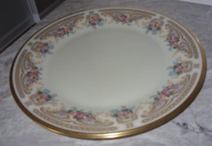 Lenox Versailles 10 3/4 Dinner Plate Gold Trim Pink Floral EXCELLENT Replacement - Picture 1 of 6