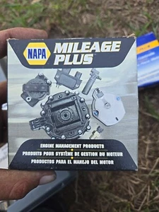 NAPA MILEAGE PLUS DISTRIBUTOR ROTOR CAP BOLT ON RR256SB - Picture 1 of 2