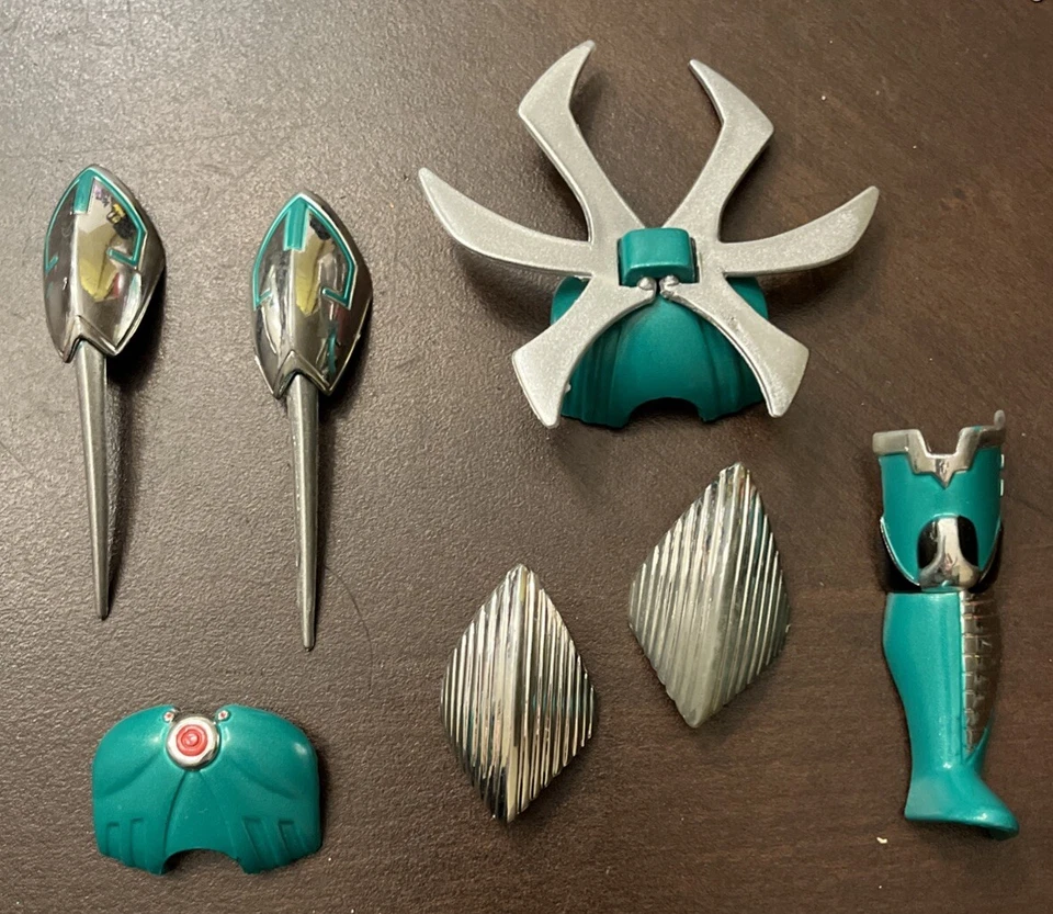 Marvel Iron Man Green Samurai Armor 1996 Toy Biz - Parts Only - Image 1 of 2