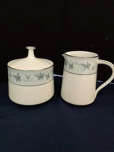 Vintage Noritake Bluecourt 6844 azúcar con tapa crema ribete plateado - Imagen 1 de 8