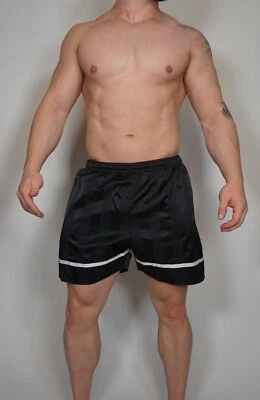 男式缎面尼龙足球条纹短裤成人中号 — 第 1/3 张图片