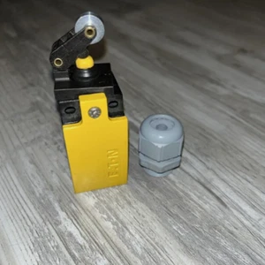 New Original EATON Limit Switch LSM-11D/L - Picture 1 of 1