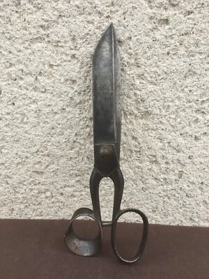 Ancienne paire de ciseaux / Drapier / Tissu / Outils coupants / Collection - Photo 1/4