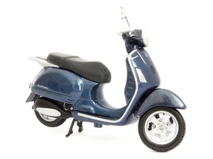 Vespa Granturismo 2003 Blue 1:18 Scale Maisto Diecast Model - Picture 1 of 3