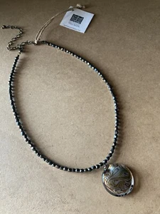 Artisan Round Glass Pendant Necklace. Ten Thousand Villages. - Picture 1 of 10