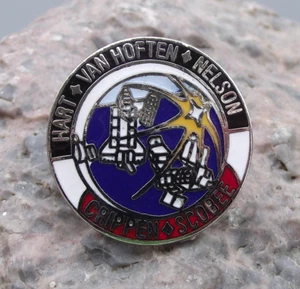 NASA STS 41 C Space Shuttle Challenger Solar Max Mission Launch Tie Pin Badge - Picture 1 of 2